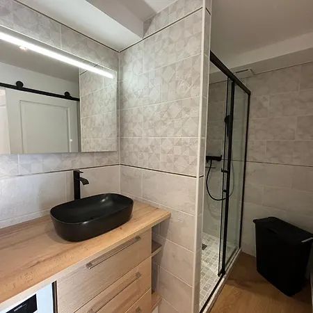 Apartment Location D'un Superbe Avec Piscine *