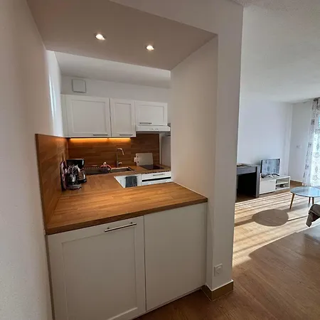 Apartment Location D'un Superbe Avec Piscine